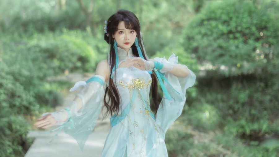 琴葛蕾扮演者谁最美